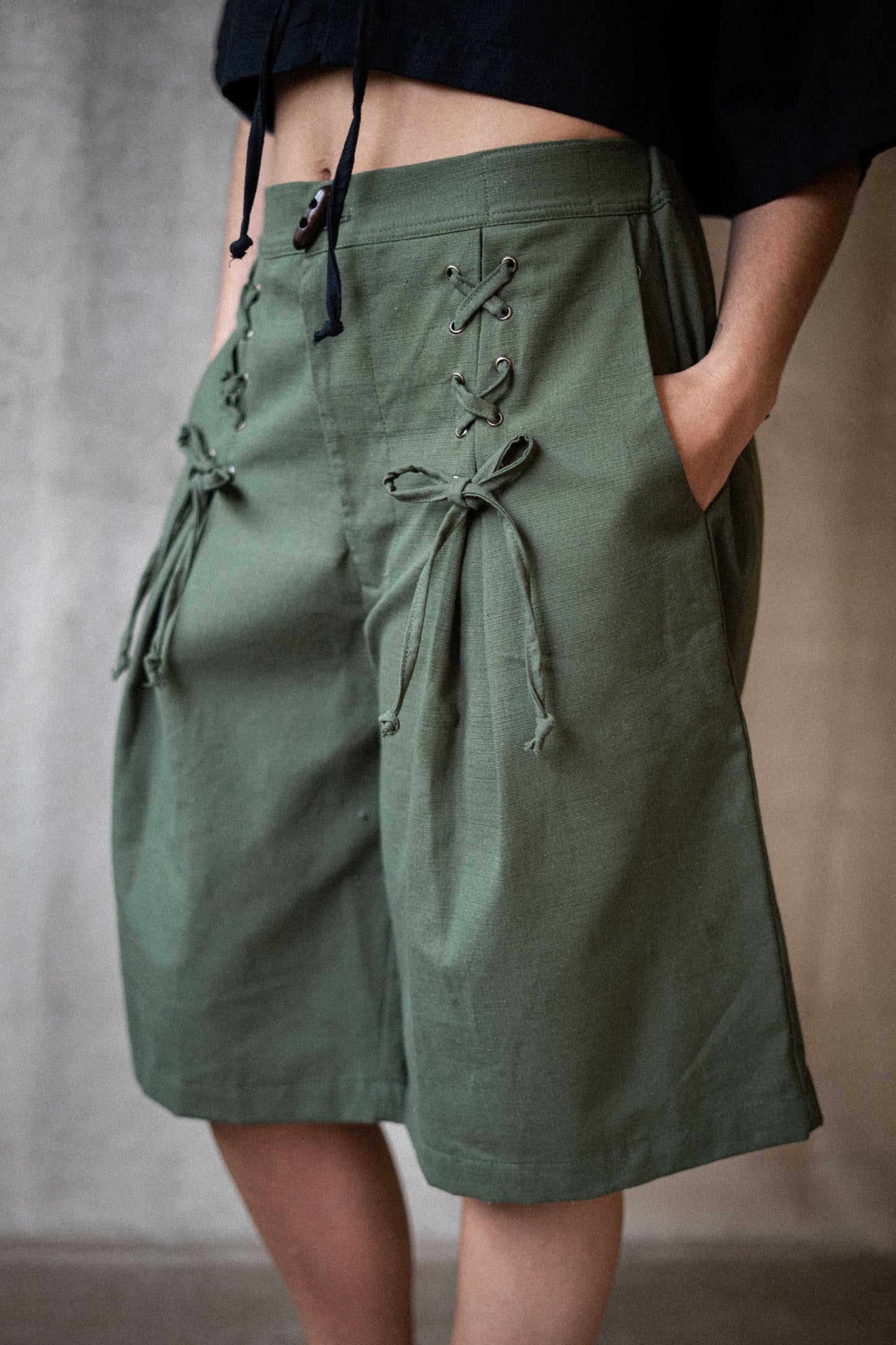 Short Amalia